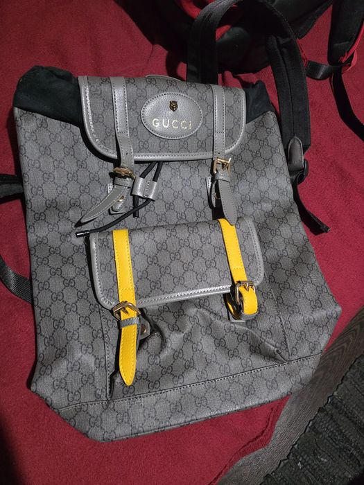 Vând ghiozdan GUCCI NOU