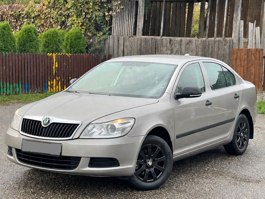 SKODA Octavia 2011 — imagine 1