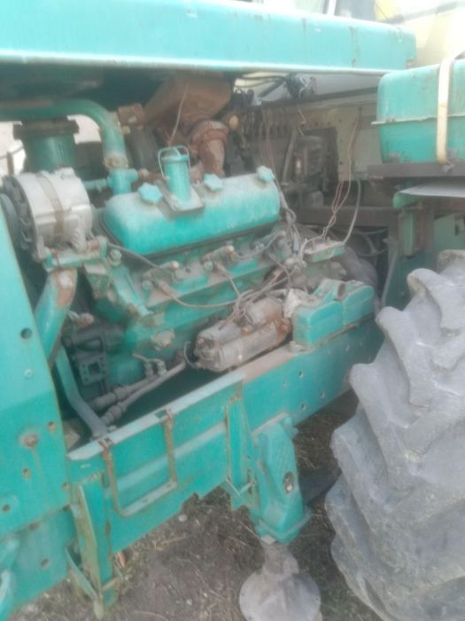 T 150 Трактор сотилади