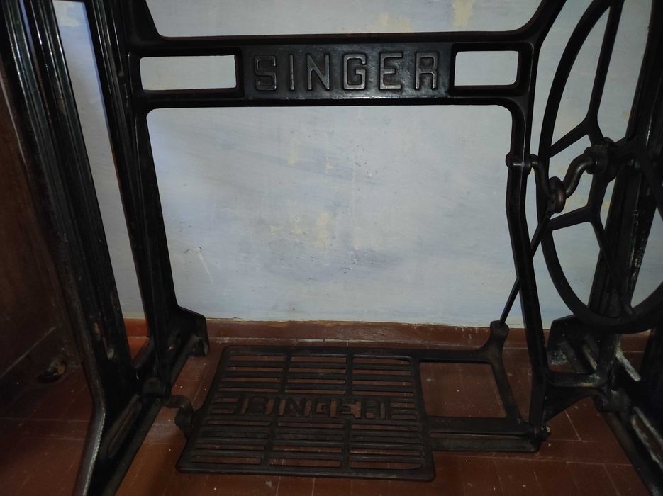 Ретро шевна машина singer