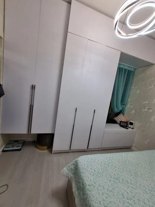 Янгихаетда 4 хонали уй сотилади +меб +тех 90 кв.м Заходи и Живи