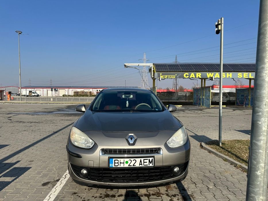 Vând Renault fluence