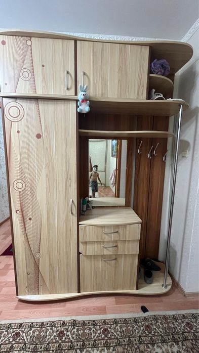 Шкаф, кровать, тумбочка
