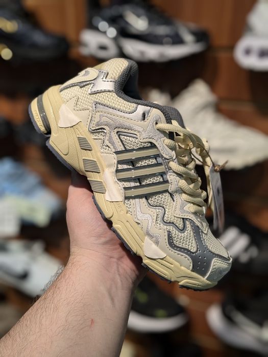 Кроссовки Adidas Bad Bunny Response CL