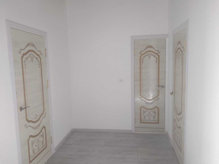 ЖАЙ САТЫЛАДЫ НӨКИС ҚАЛАСЫ. Гугил мектепке қарама қарсы дом.67m.kv.