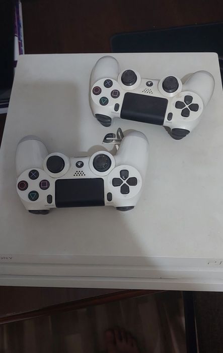 Ps 4 pro + Telefizor 42 tali birga