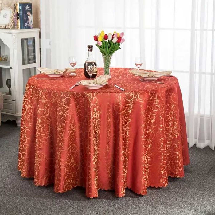 Fata (fete) de masa, rotunda, pentru restaurant, sala de nunta, cort