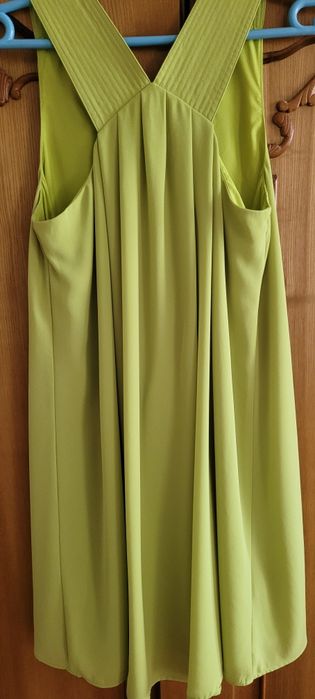 Нарядные платья,фирменные.