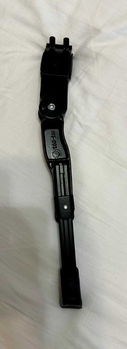 Cric pentru bicicletă BIKE PRO, reglabil pe înălțime din aluminiu.