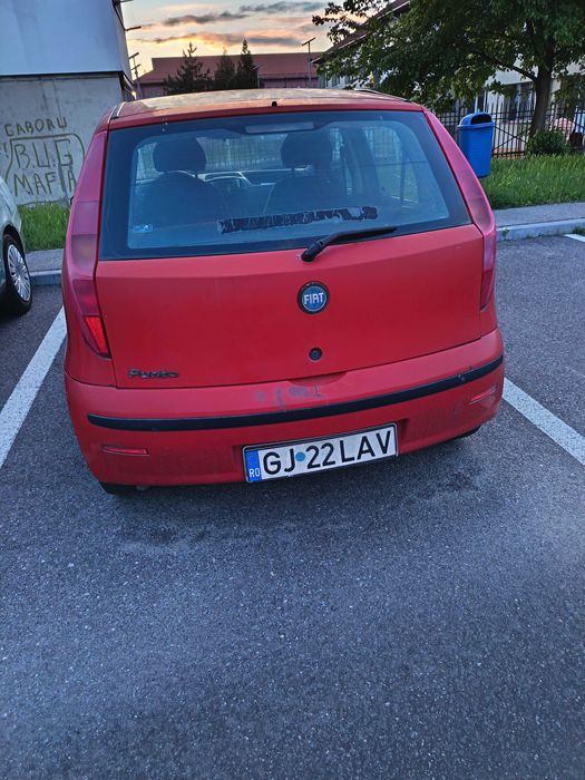 Masina Fiat Punto