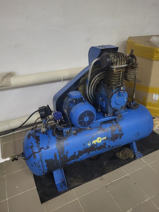 Продам Пэт выдув аппарат