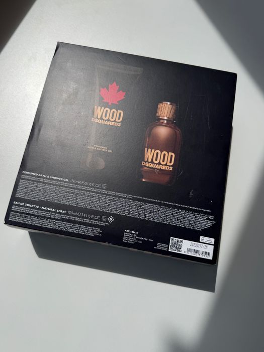 Комплект парфюм и душгел Wood Dsquared2