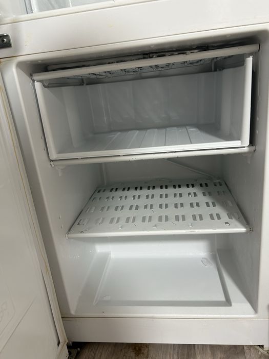 Холодильник б\у Indesit