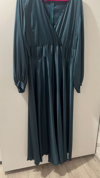 Продам новое платье