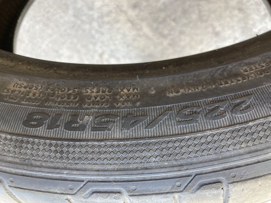 Летни гуми 225-45-18