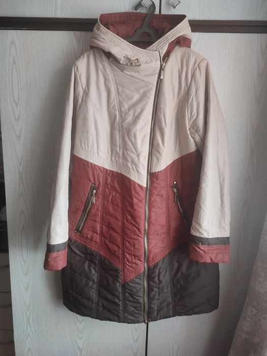 Демисезонные пальто 50-52 размер