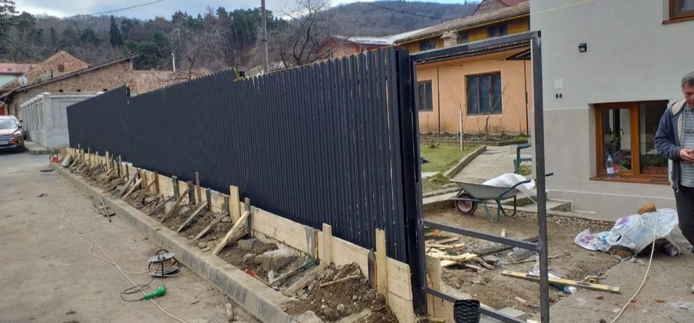Meșter la garduri cu experiență în domeniul de peste 15 ani în constru