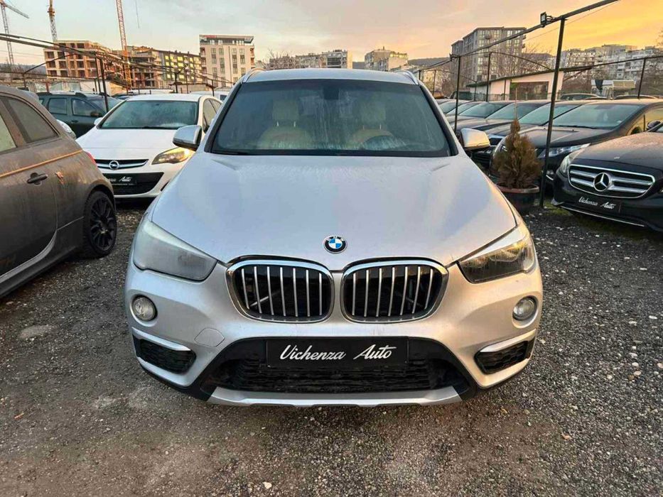 BMW X1 xDrive28i (F48) с американска спецификация