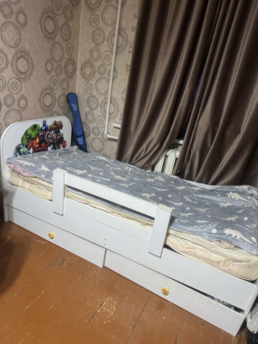 Кровать детская с персонажами