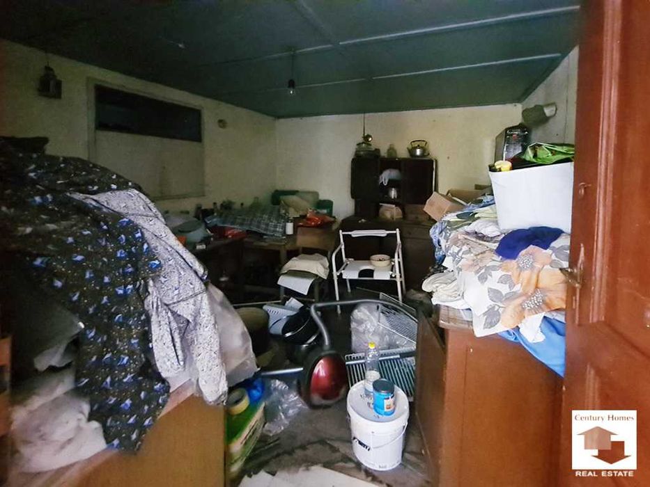 160029 Къща с допълнителни постройки и гараж в град Сухиндол