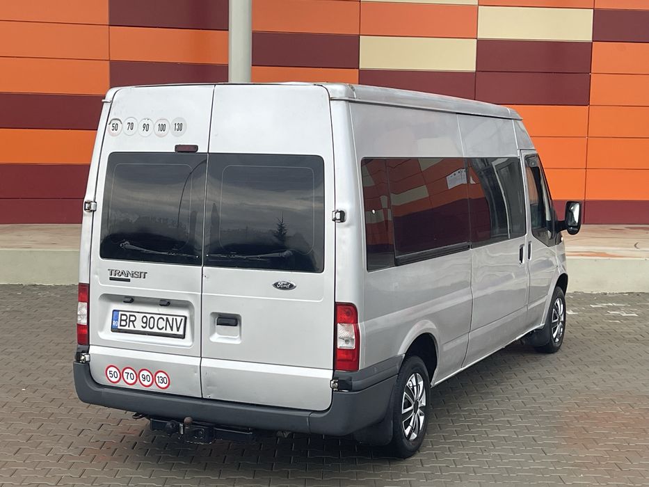 Ford Transit  8+1 locuri