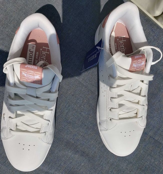 Бели дамски обувки -38 номер