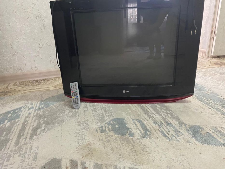 Продам телевизор