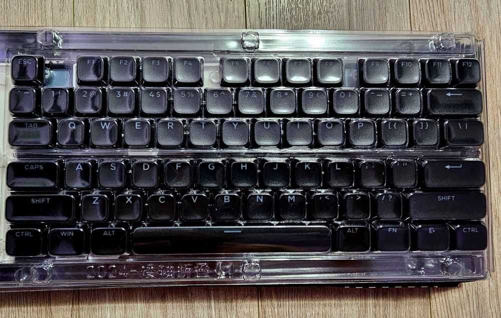 Нископрофилни PBT кийкапове за механични клавиатури – Cherry Stem, с подсветка