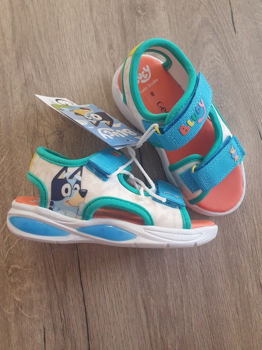 Нови сандали светещи Джордж  Блуй