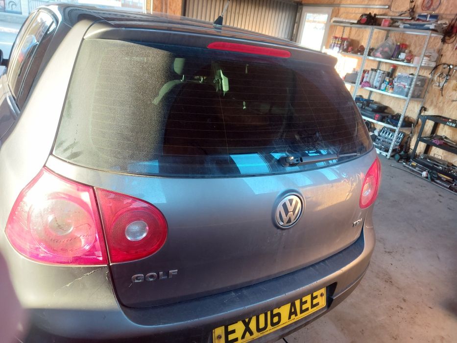 Haion volkswagen golf 5 hatchback model 2004-2008 gri șobolan