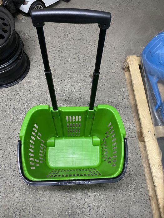 Кошница на колелца