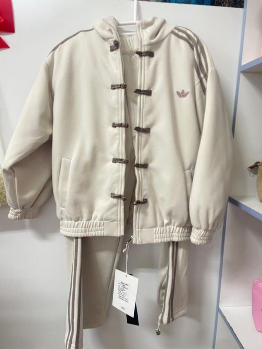 Двойка тёплая 140размер модная