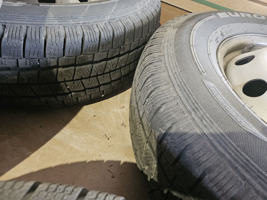 гуми с джанти 225/75/16С