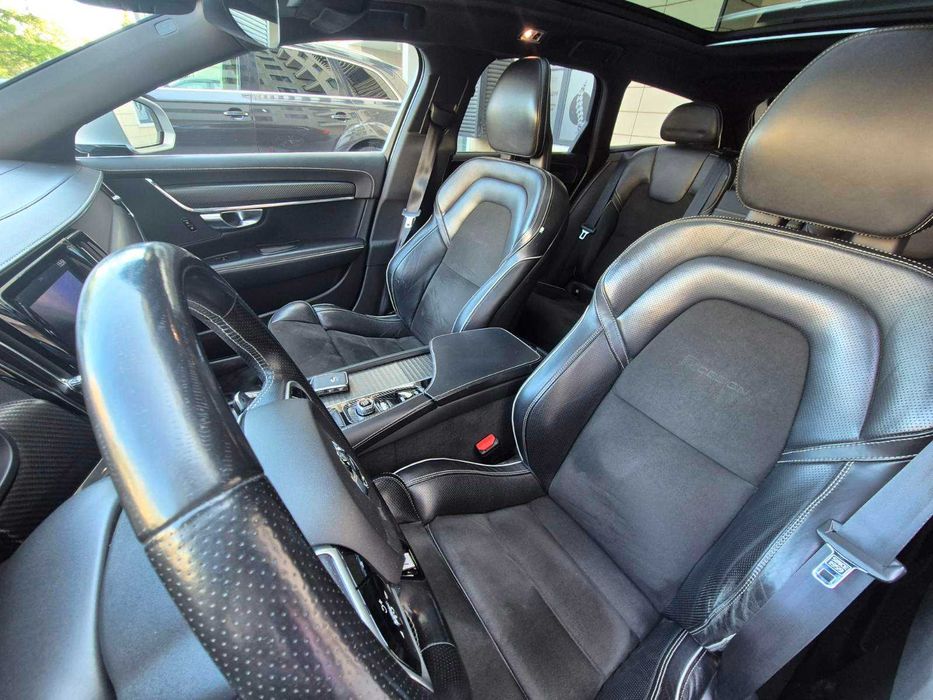 Volvo V90 D4 R-Design