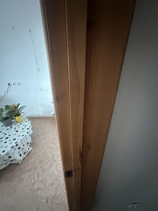 Продам межкомнатные двери .