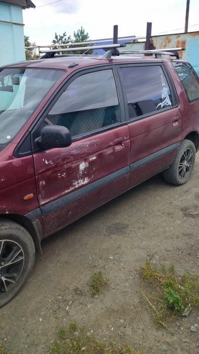 Продам Мицубиси Спейс вагон