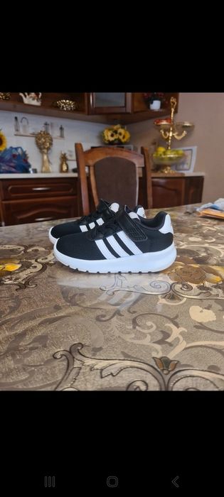 Adidasi Adidas copii