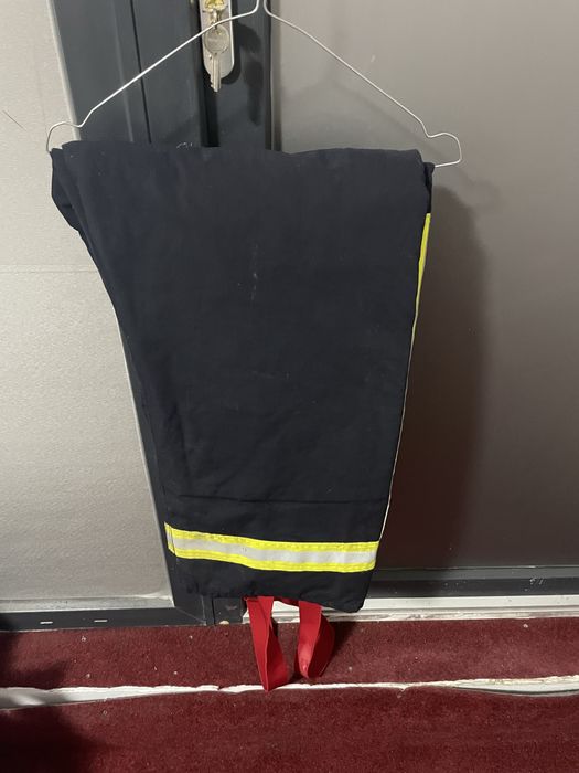 Echipamente uniforme pompieri Flame Pro si Nomex