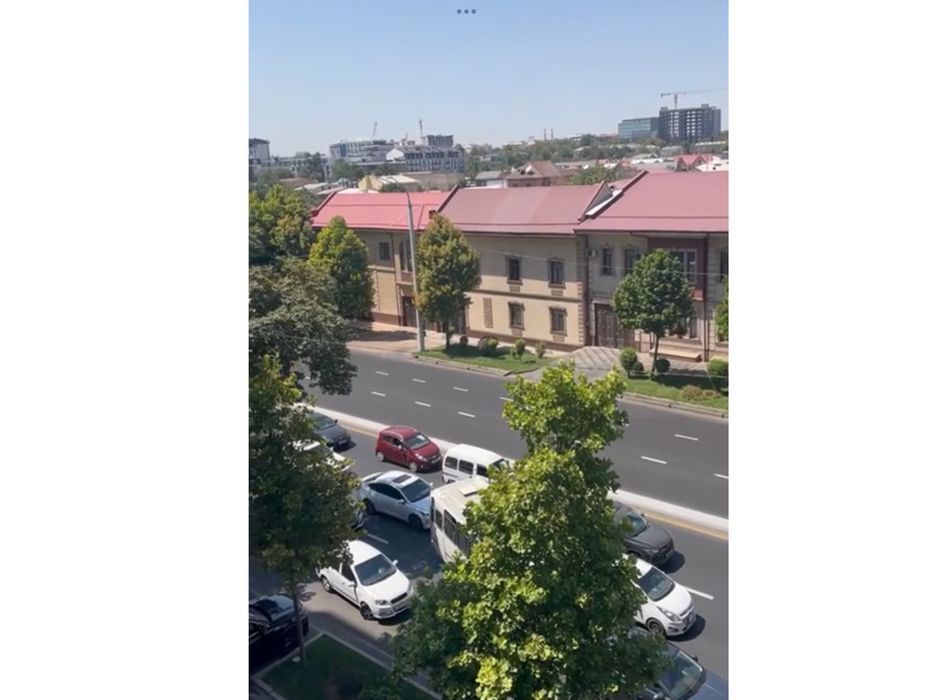 Яккасарай , Нукус авеню , 4/4/12 , 98,29 кв м , 1525 $ за кв м  .