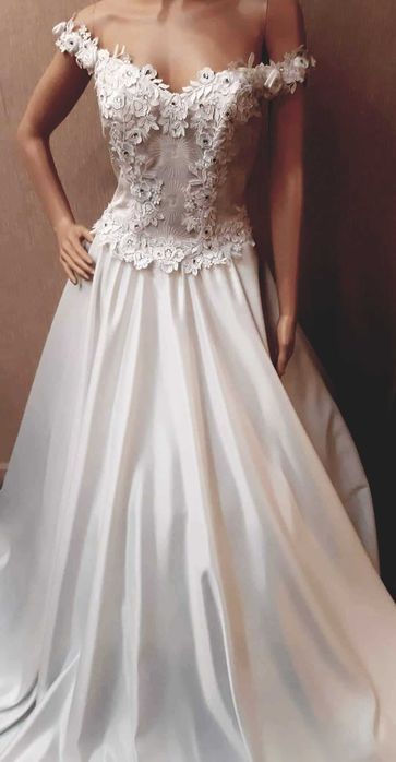 НОВА булчинска рокля