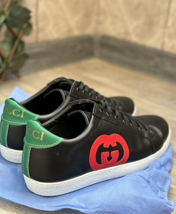 Adidasi gucci bărbat