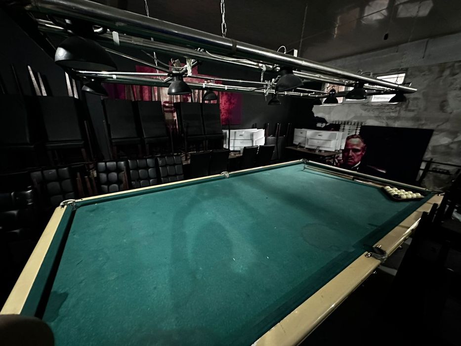 Бильярдные аксессуары.