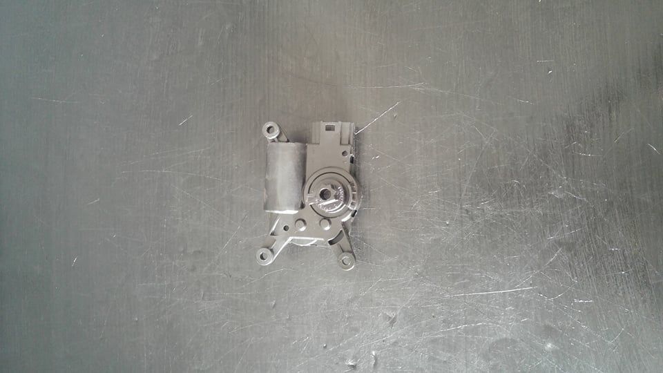 Motoras clapeta aeroterma audi q3 8u 5q0907511l
