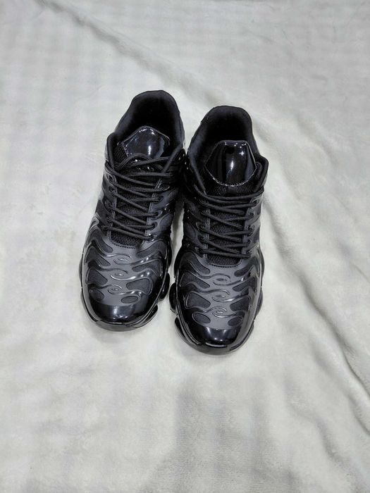 Продавам ги чисто нови