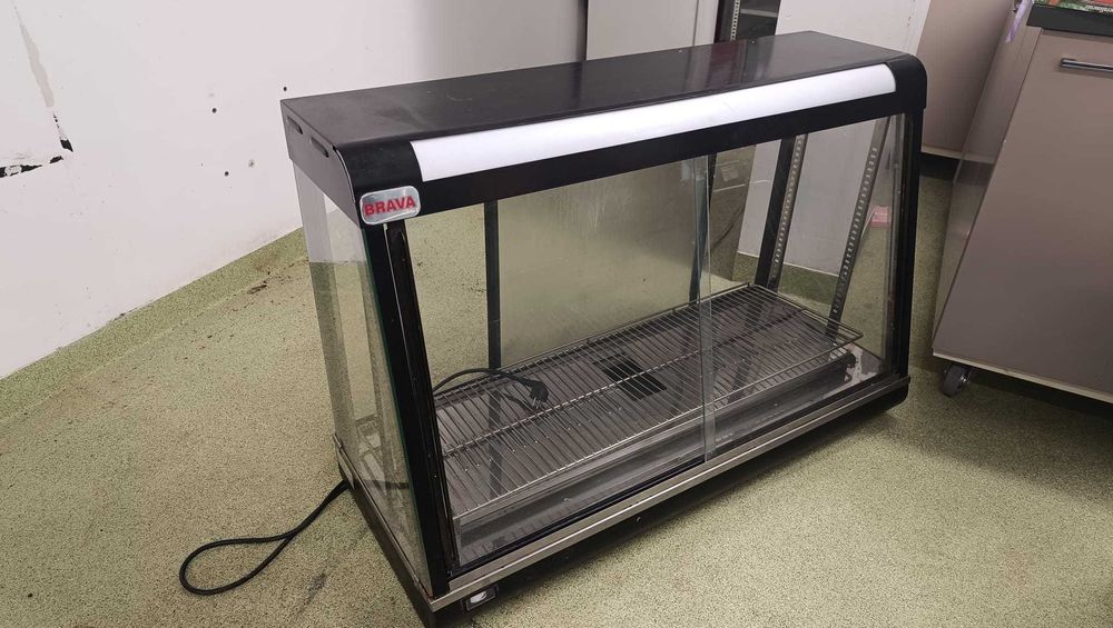 Vand vitrina pentru mancare calda