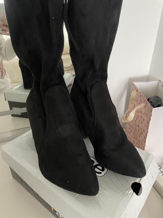 Дамски боти и ботуши