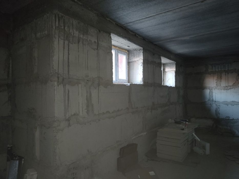 Продам коммерческое помещение на Батыс