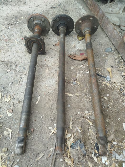 Полуось задний 2шт