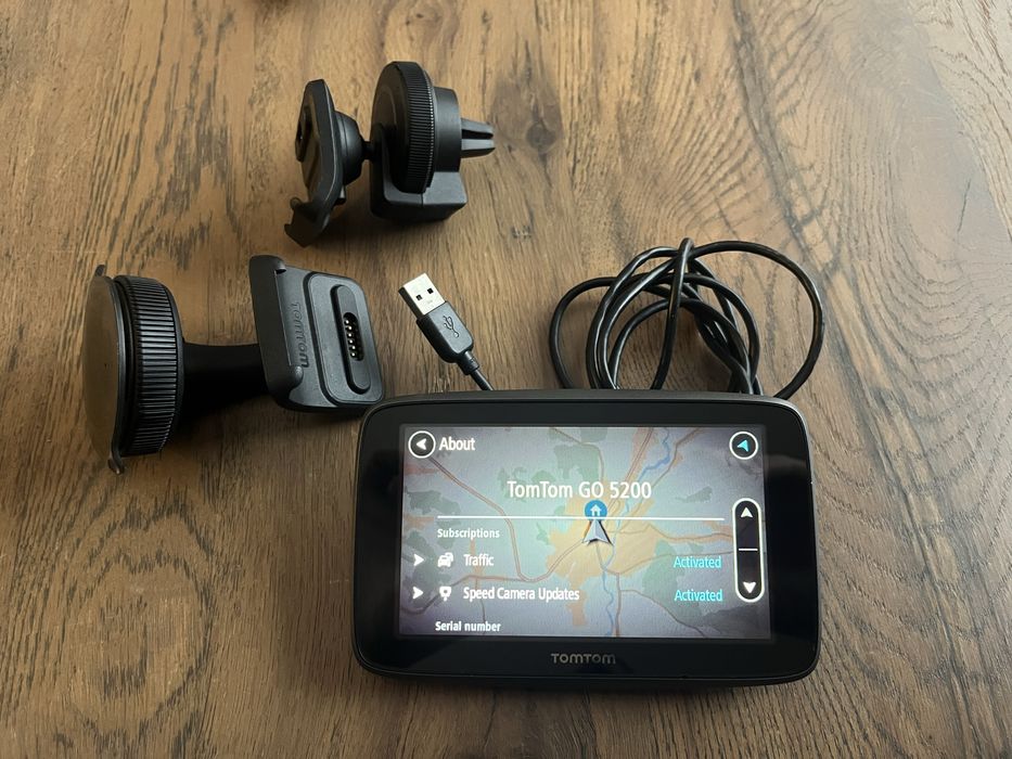 Tom tom go 5200 sim integrat