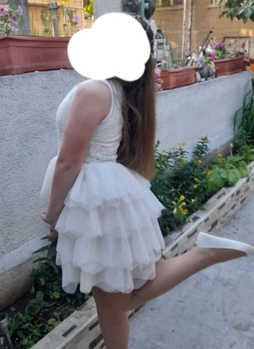 Официална рокля H&M за момиче на 11 години